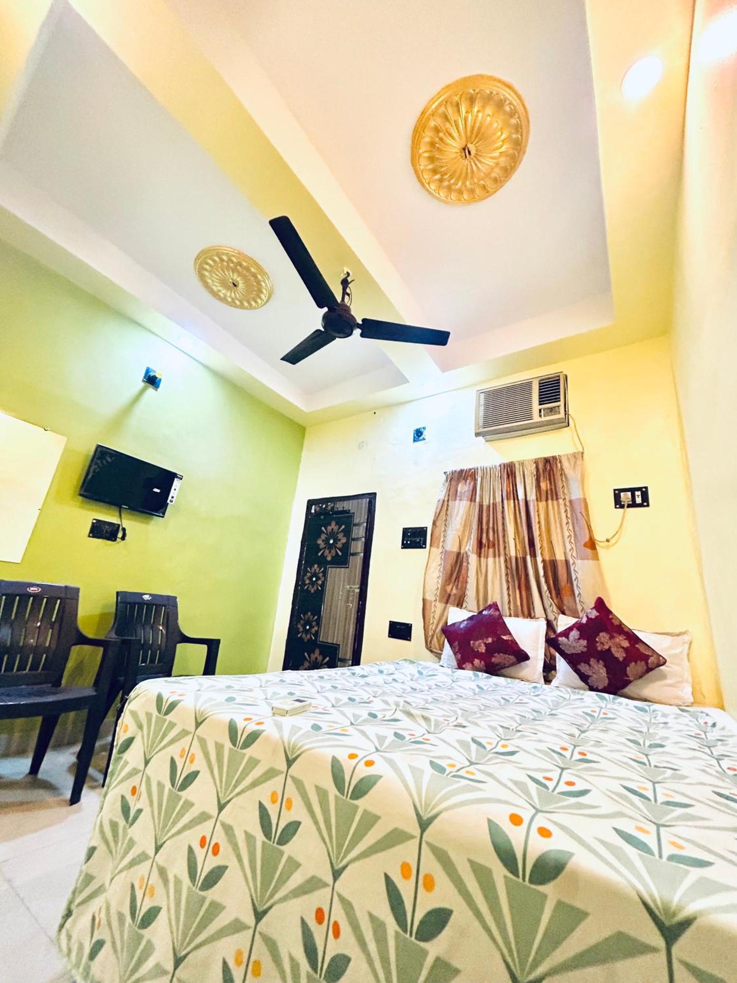 Sun India Guest House Hāora Exterior photo